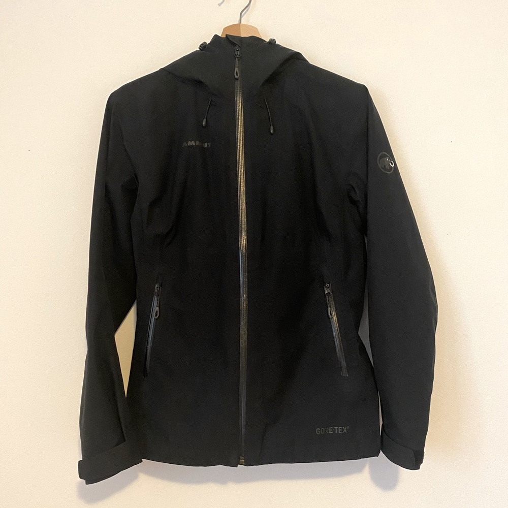 Mammut Women’s Gore-Tex shell (Convey Tour)